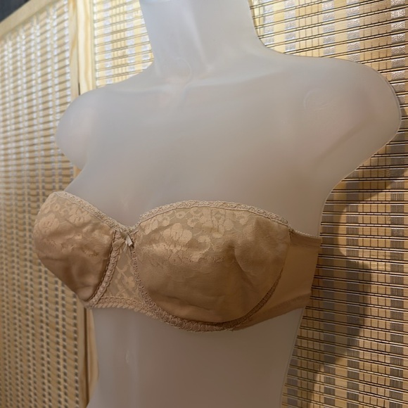 Maidenform Pretty Shapely Cream Strapless Underwire Bra Vintage 1970s 34C - Picture 3 of 16